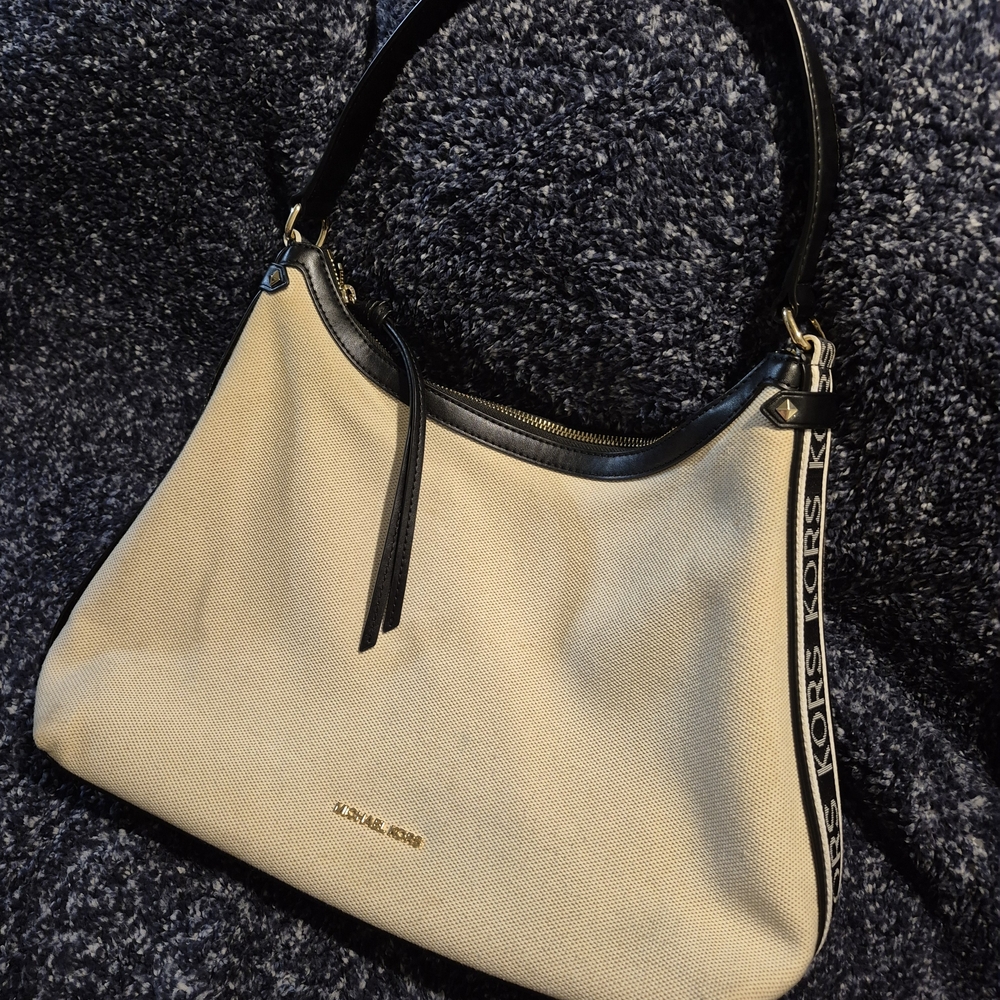 Michael Kors Cream and Black Women's Bag